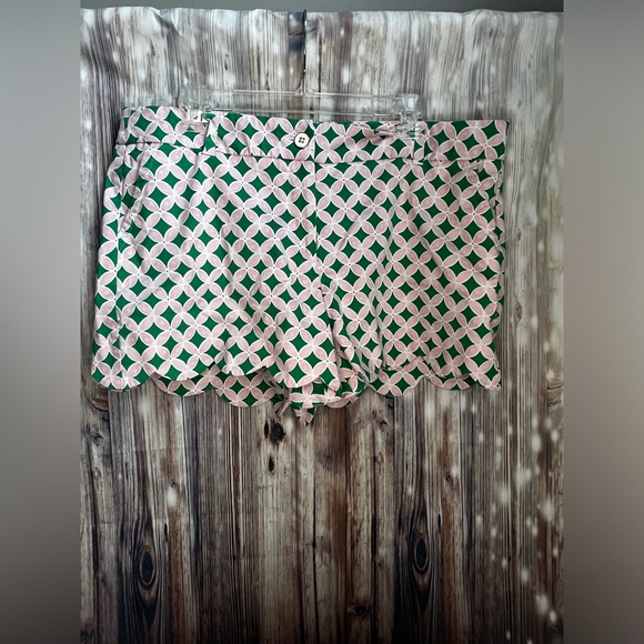 Preppy pink and green shorts - Picture 5 of 5